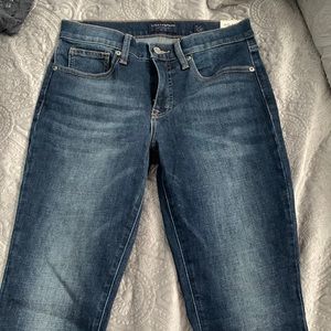 Lucky Brand- women mid rise skinny Ava jeans Size 6/28A. New w/ tags